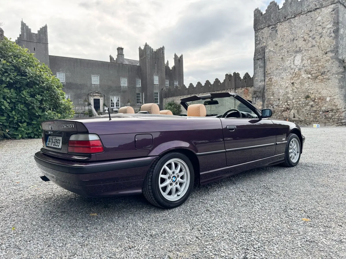 328i CABRIOLET// INDIVIDUAL// ONLY 41K MILES - Image 3