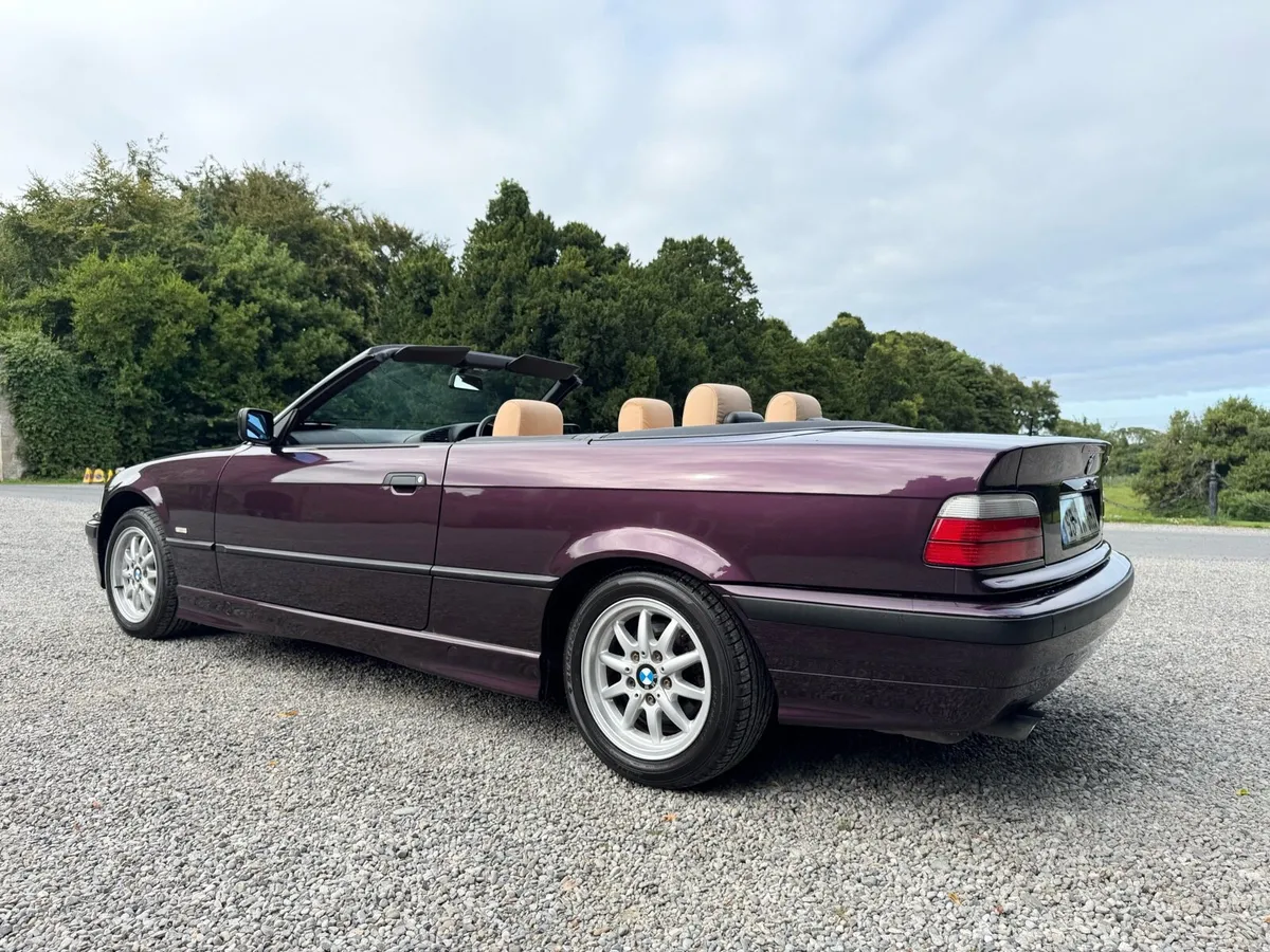 328i CABRIOLET// INDIVIDUAL// ONLY 41K MILES - Image 4