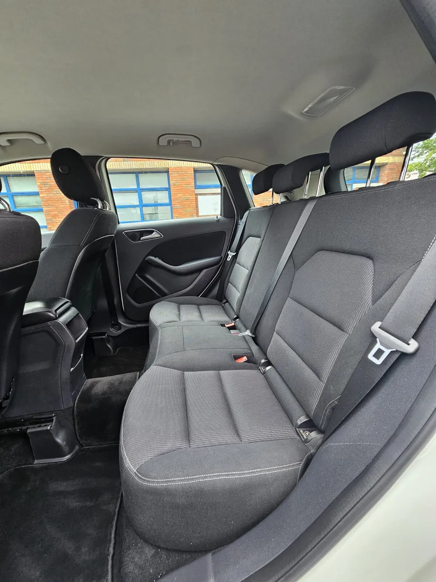 Mercedes-Benz B-Class 2014 - Image 3
