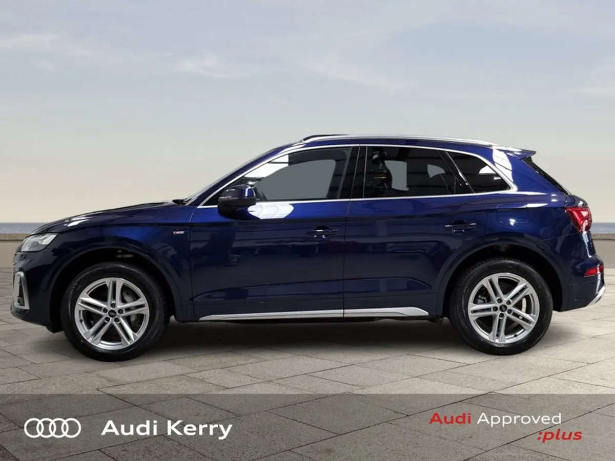 Audi Q5 50tfsi E Quattro S-line Automatic Matrix - Image 4
