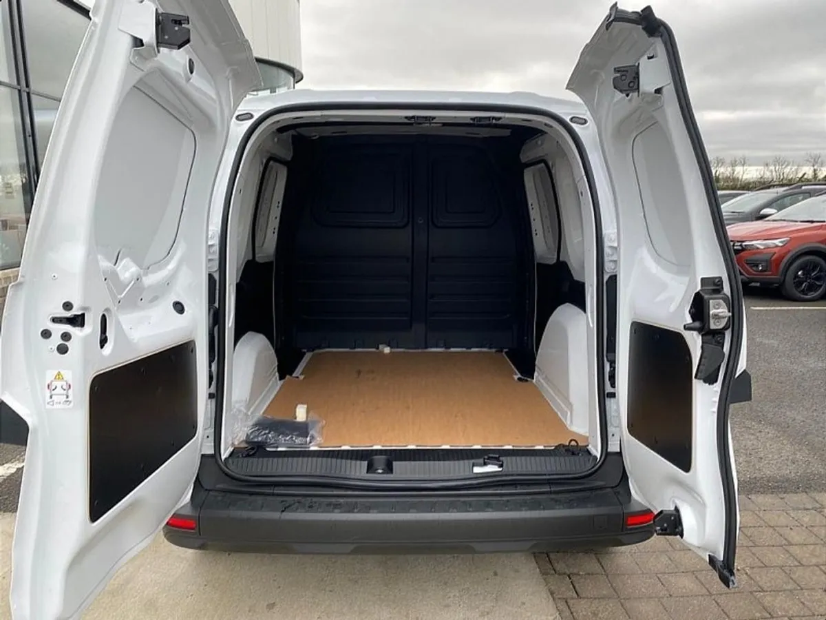 Renault Kangoo 1.5dci 95 Bhp (only 18290 Kms) - Image 3