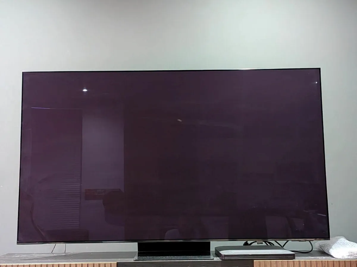 Samsung S95C OLED 4K HDR Smart 65 inch TV - Image 1