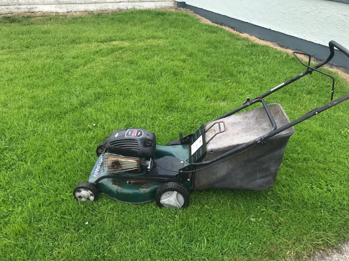 Pro lawn lawnmower For sale - Image 4