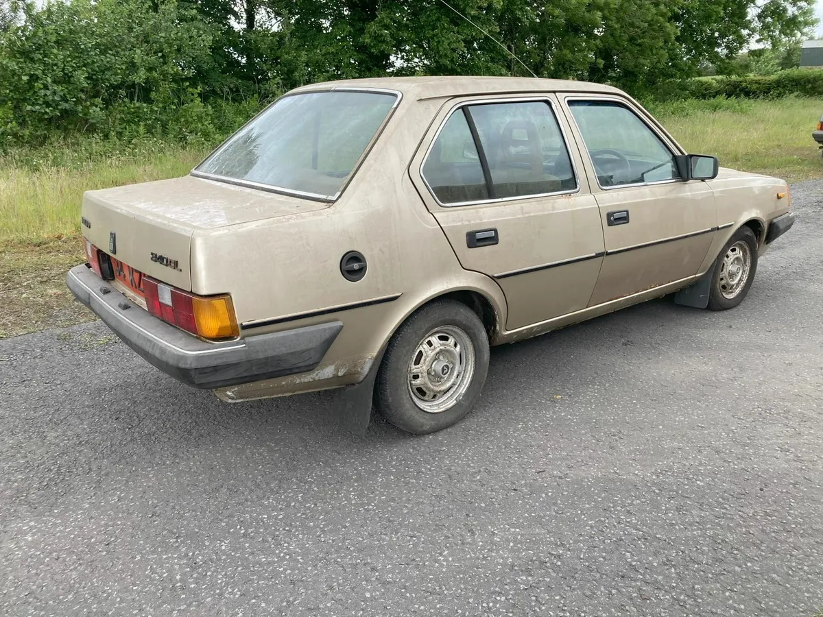 1984 Volvo 345GL Saloon - Image 2