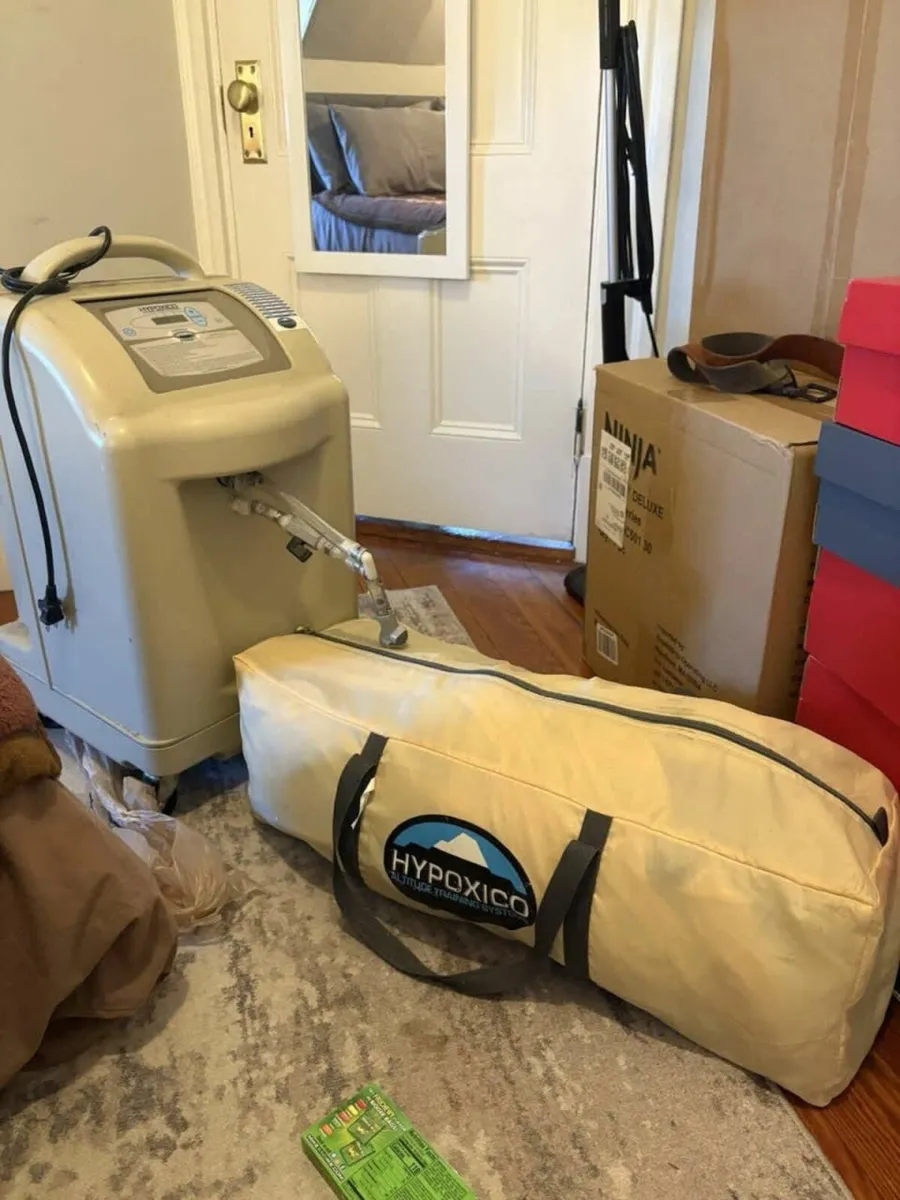 Hypoxico Altitude Generator and Tent - Image 1
