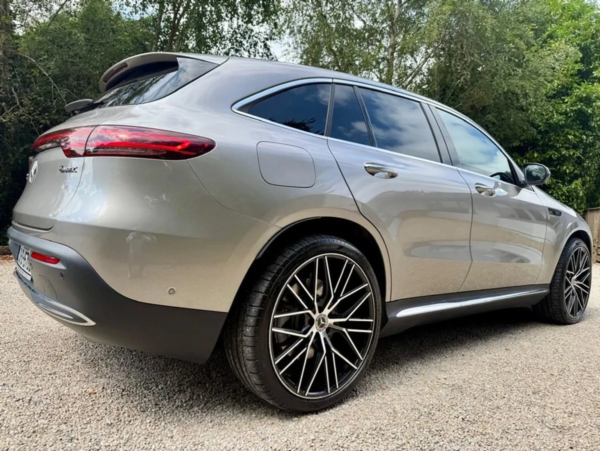 Mercedes-Benz EQC 400 4matic - Image 4