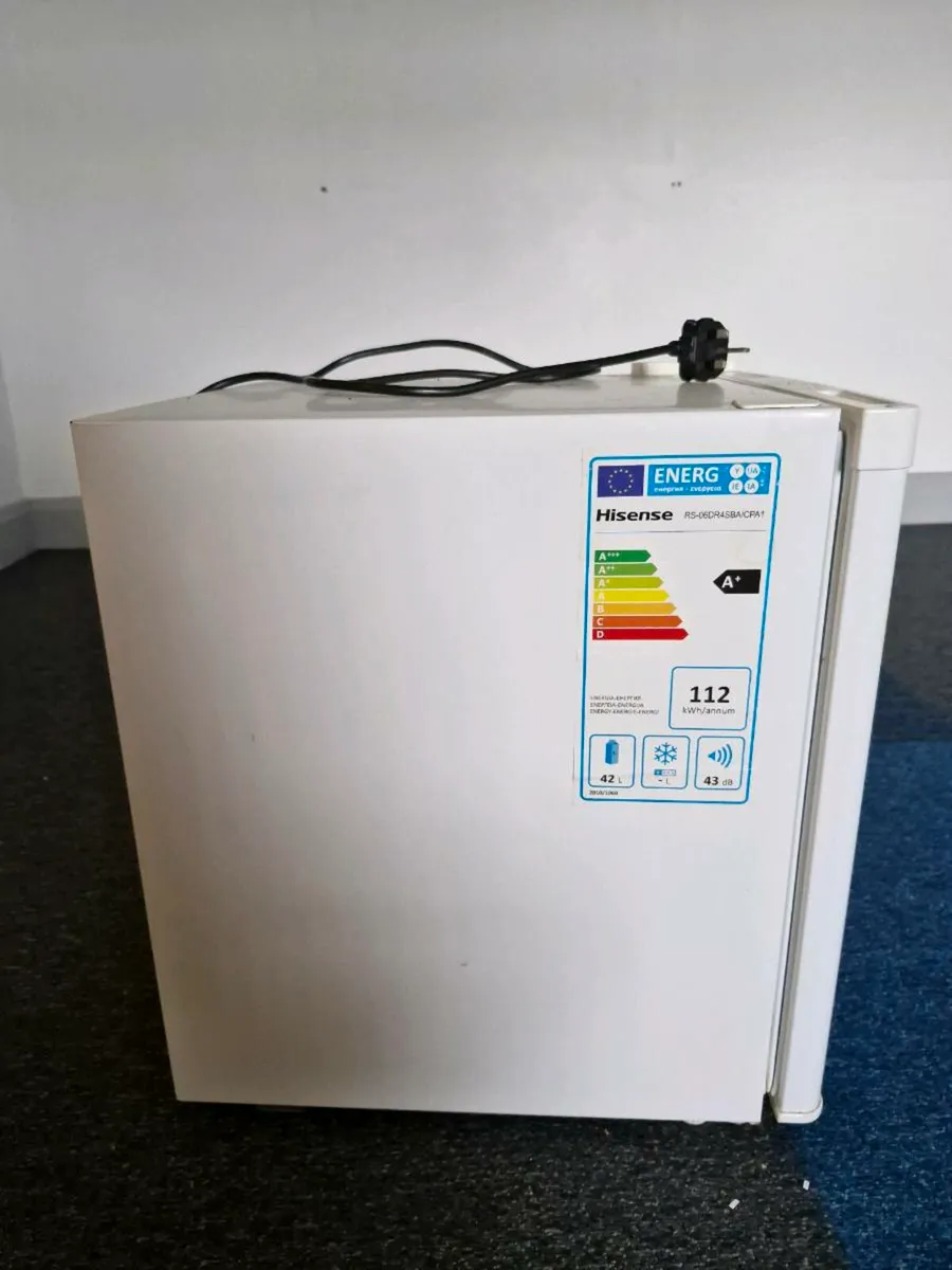 Small Fridge - Image 3