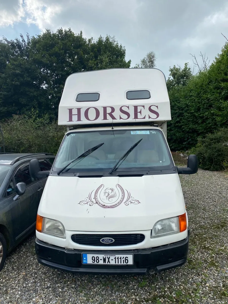 Horse box - Image 3