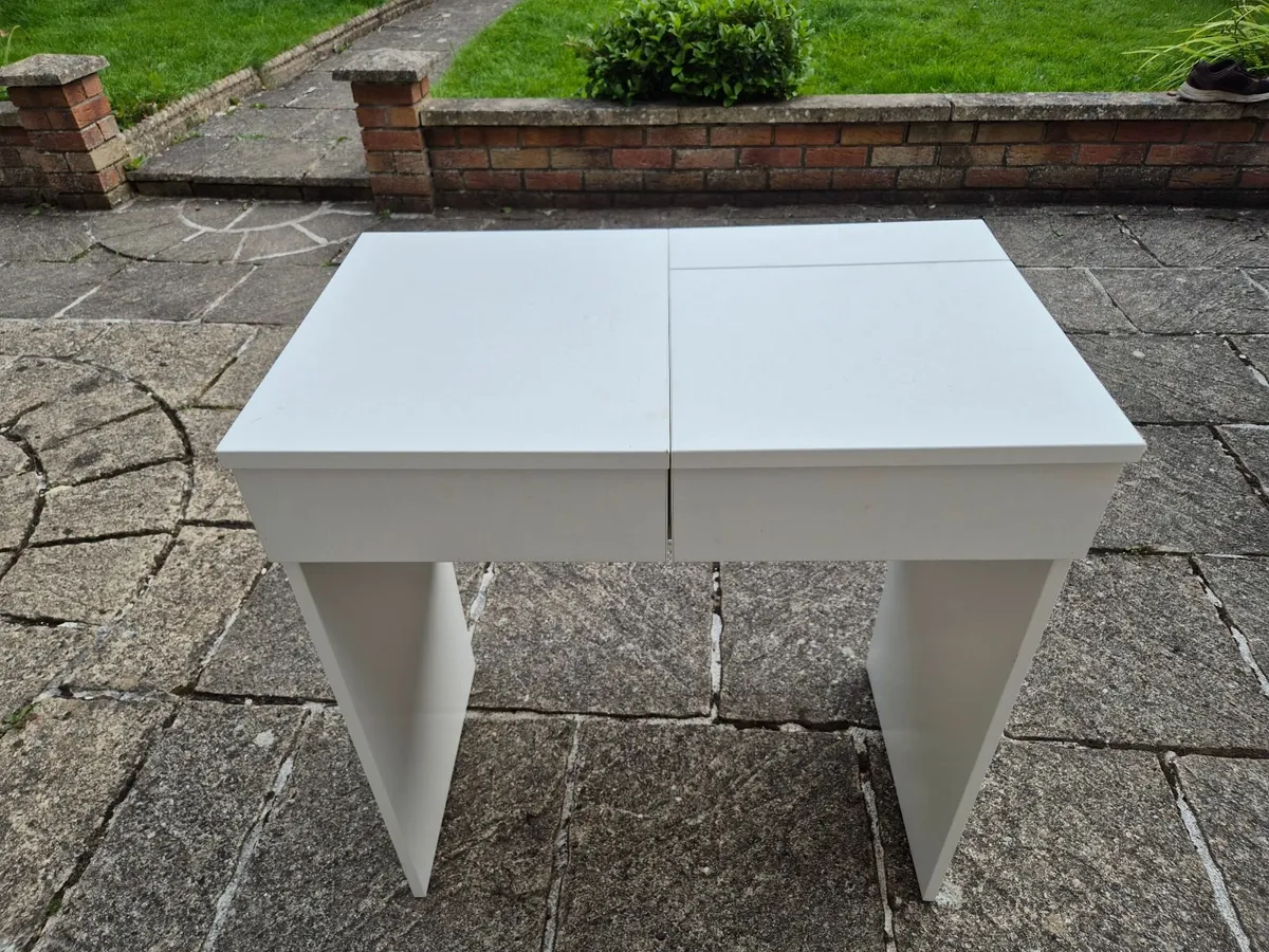 White Desk - Image 1