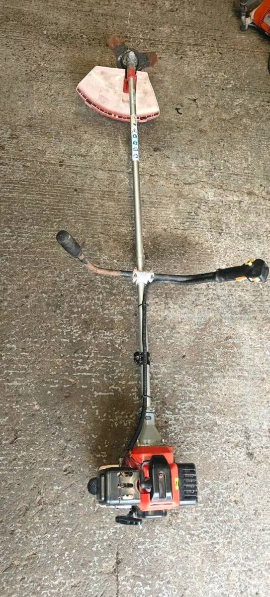 Brush cutter - Image 1
