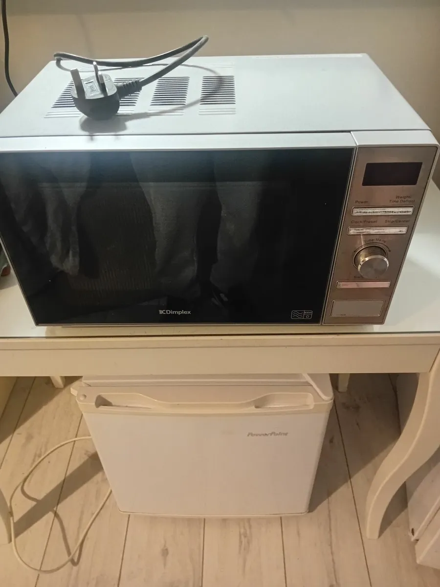 Microwave - Image 2