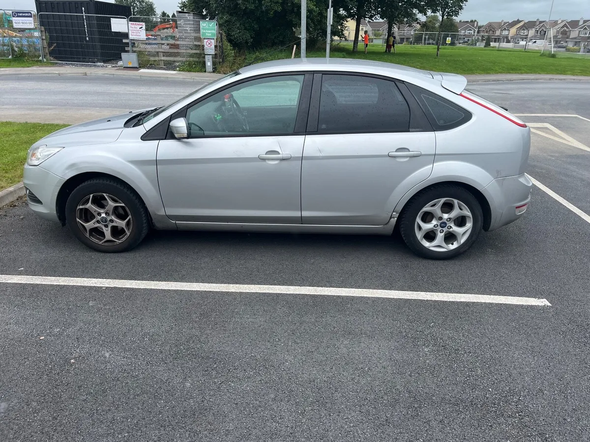 Ford Focus 2011 - Image 4