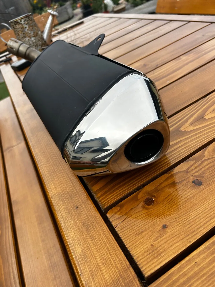 Suzuki SV650 Stock Exhaust - Image 4