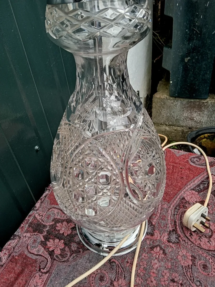Vintage Cavan Crystal Large Lamp. - Image 2