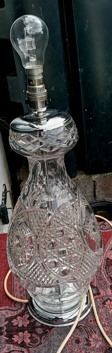Vintage Cavan Crystal Large Lamp. - Image 3