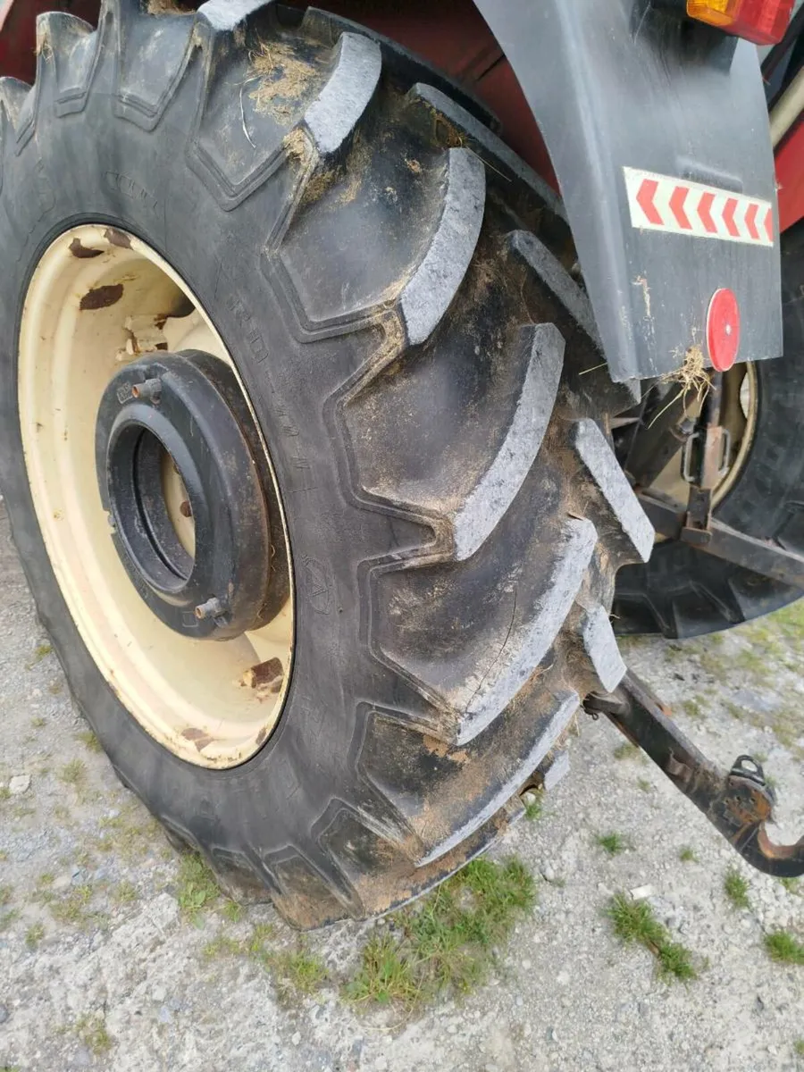 Tractor tyre - Image 1