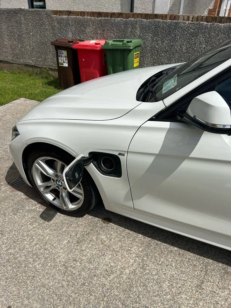 BMW - Image 4