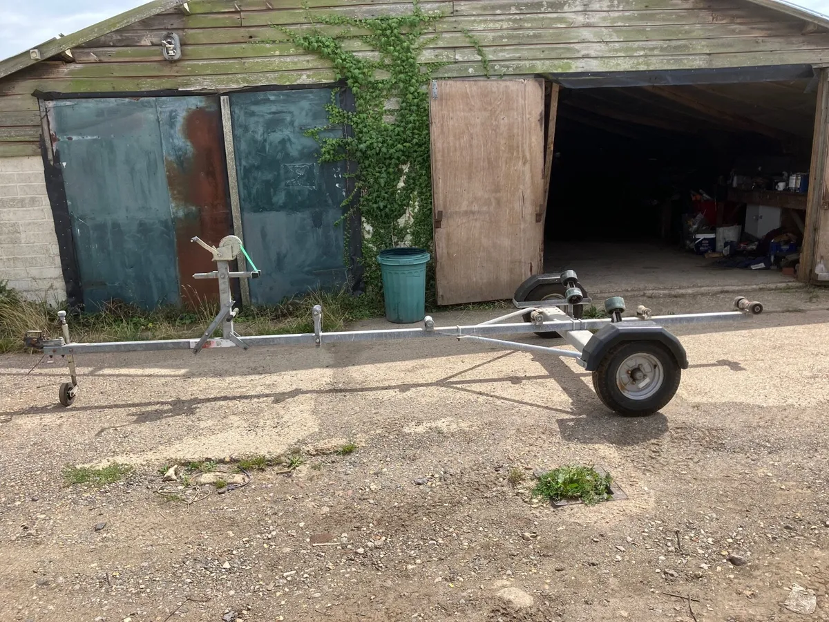 DOLPHIN ROLLER TRAILER FOR 16-17FT BOATS - Image 2