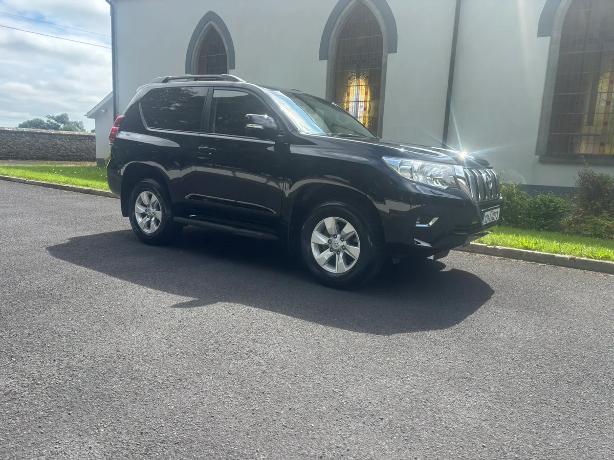 Toyota Landcruiser 2023 - Image 2