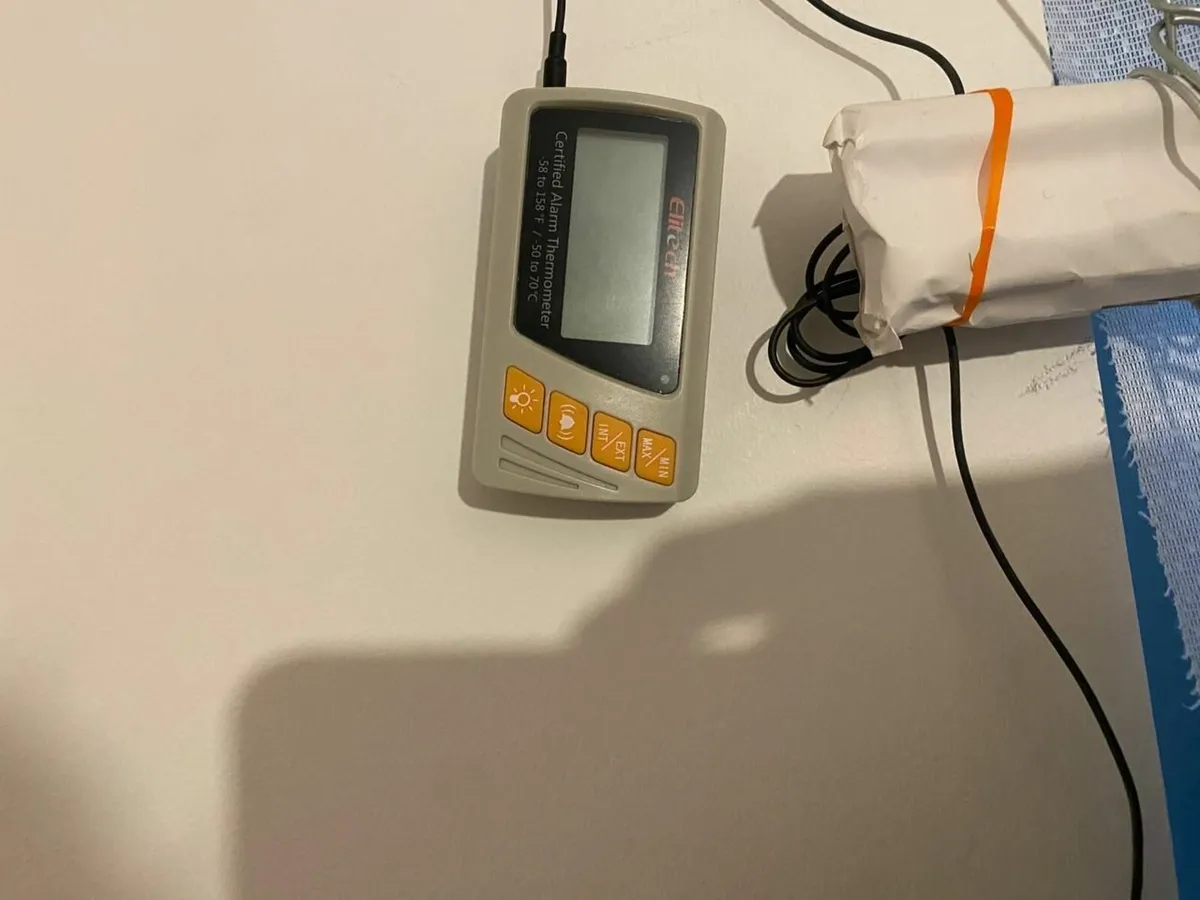 Portable sensor thermometer - Image 1