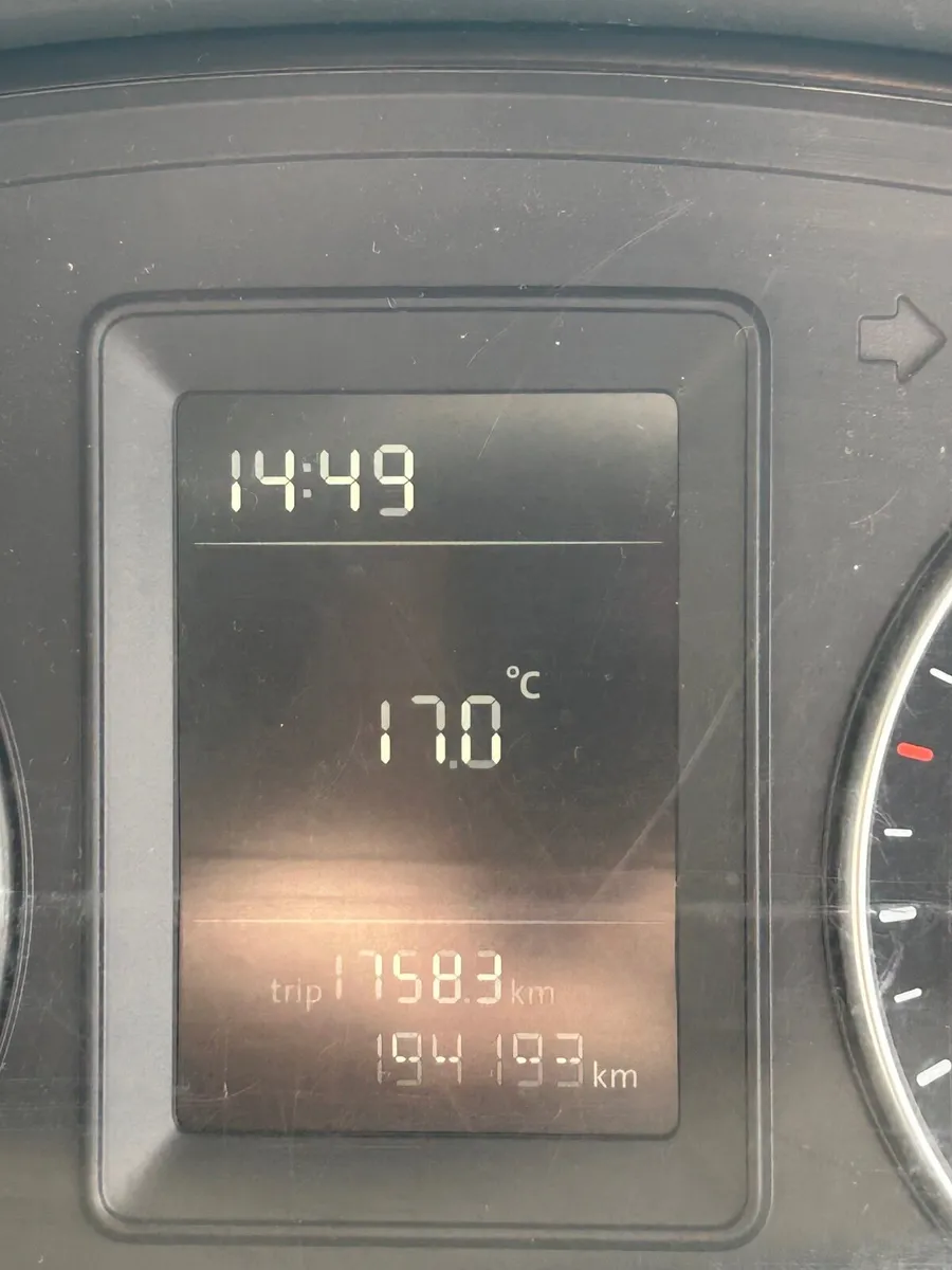 Volkswagen Caddy 2015 1.6 194kms - Image 2