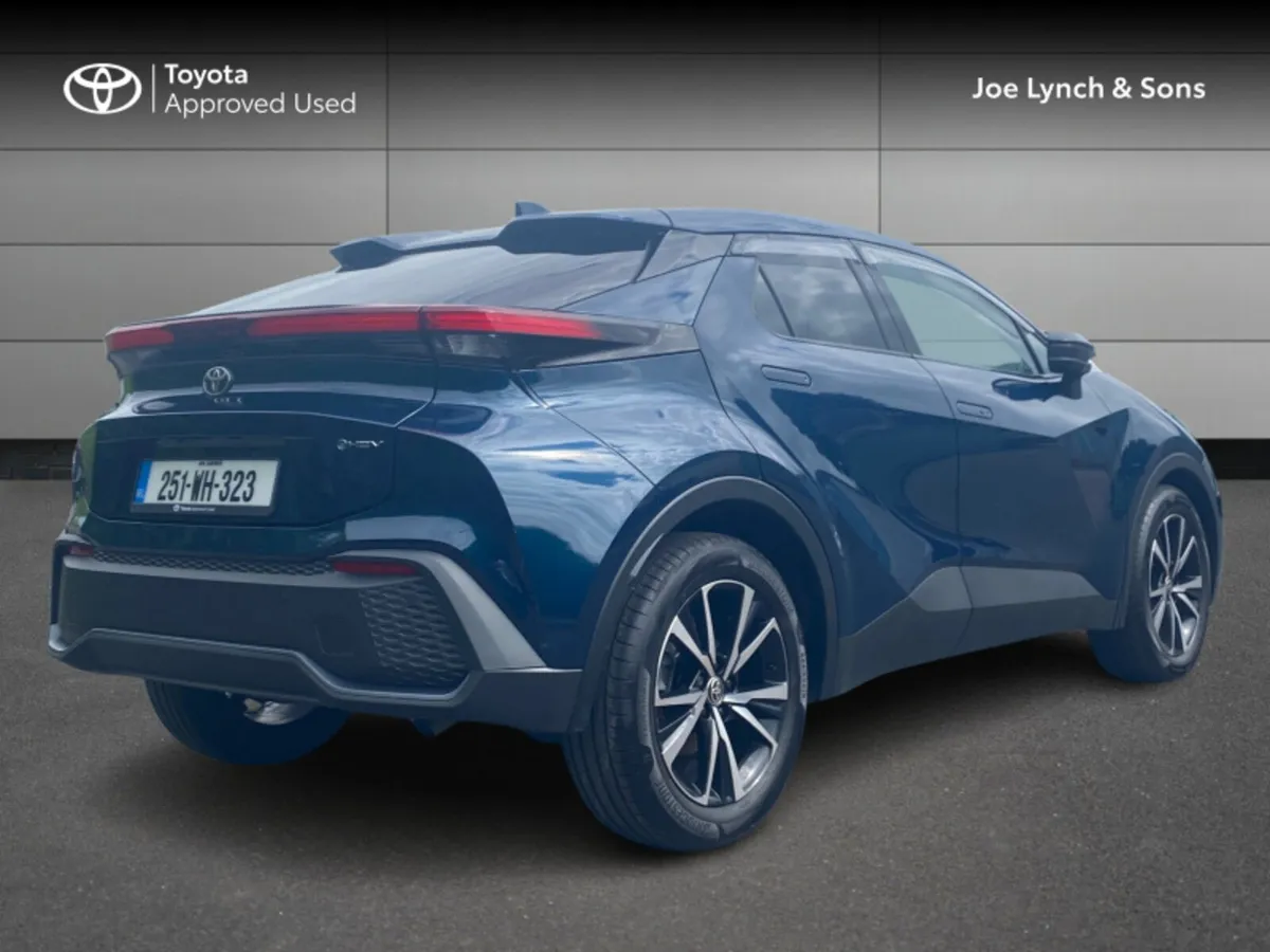 Toyota C-HR C-HR HYBRID SPORT - Image 2