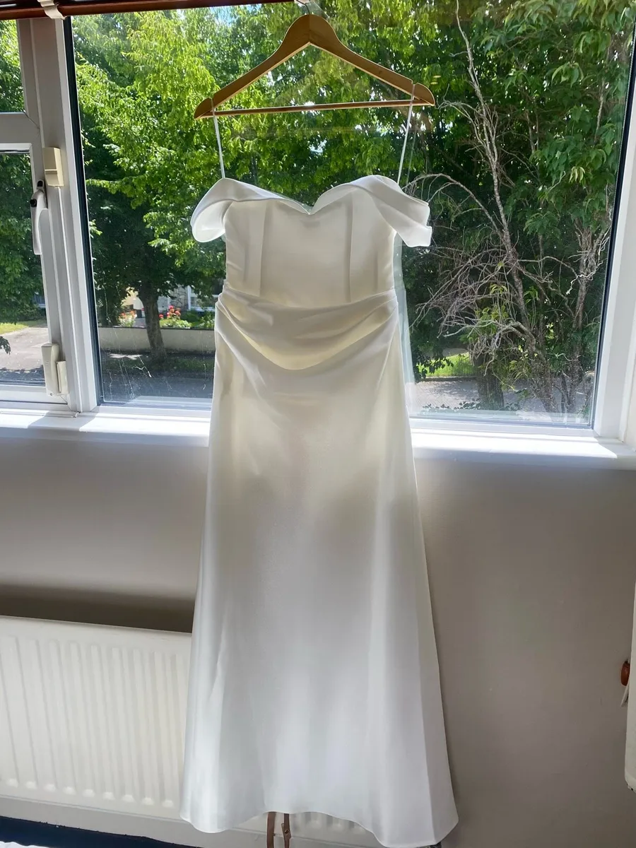 Wedding dress (brand new with tags) - Image 2