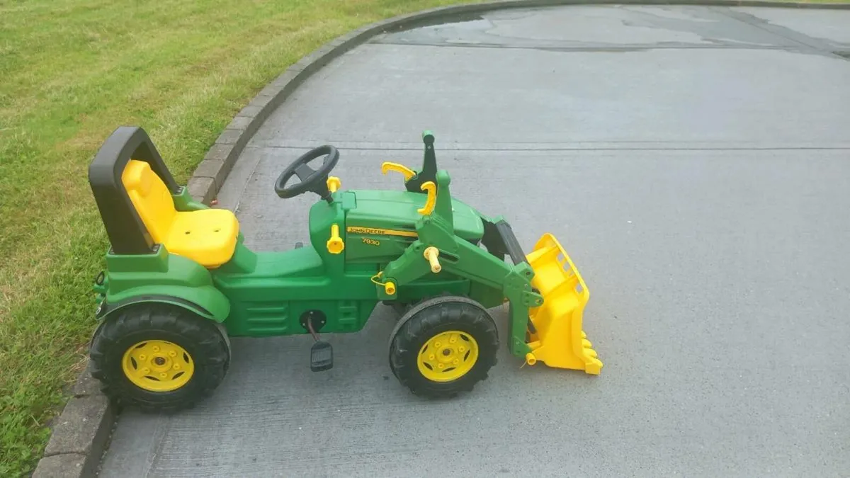 Kids Rolly toy tractor  - John Deere - Image 3