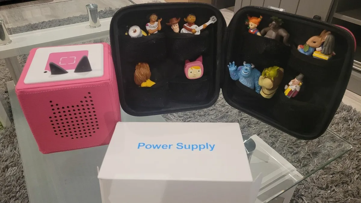 Tonie Box , power supply with 12 tonies and case - Image 2