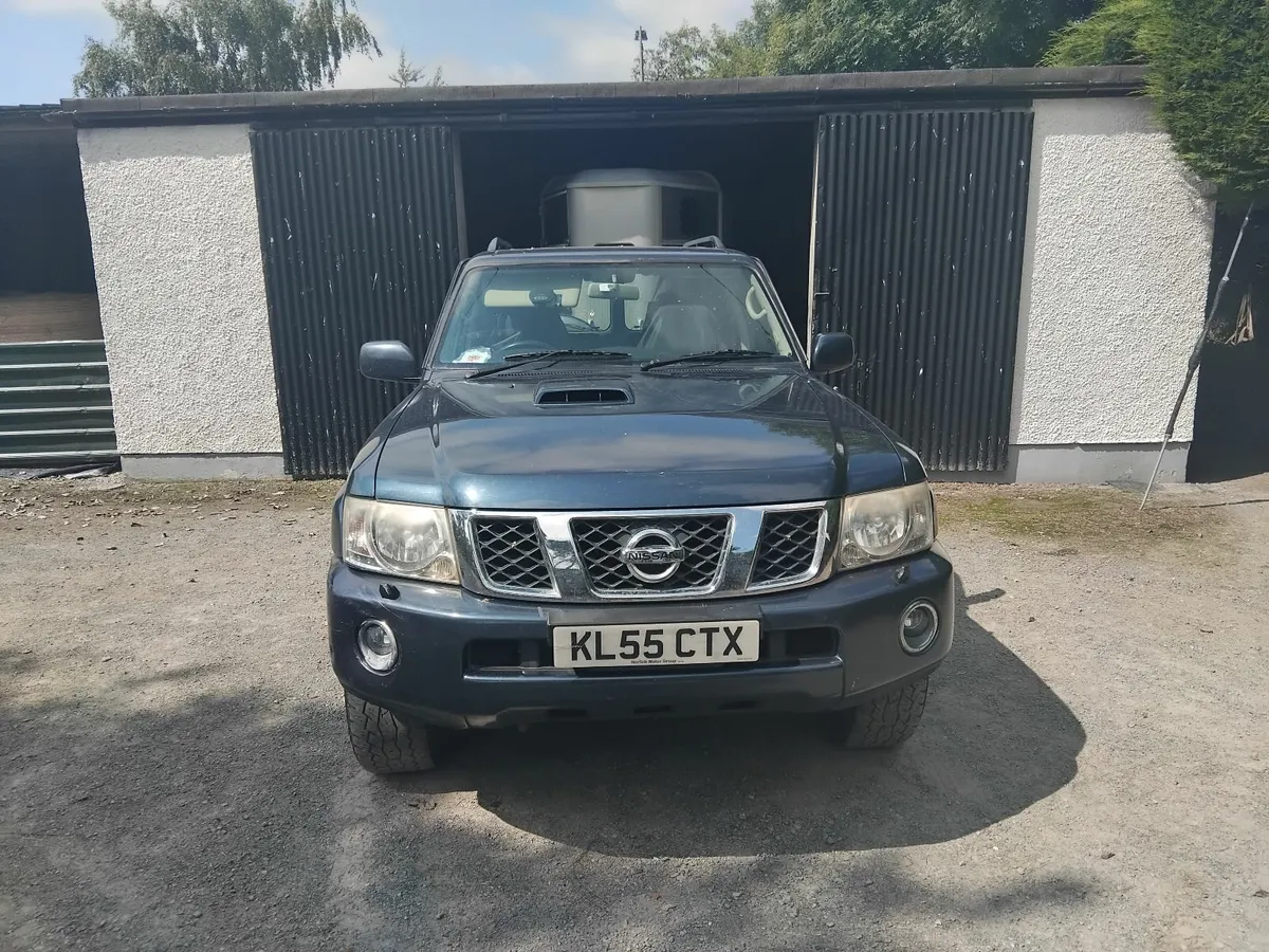 2005 Nissan Patrol - Image 1