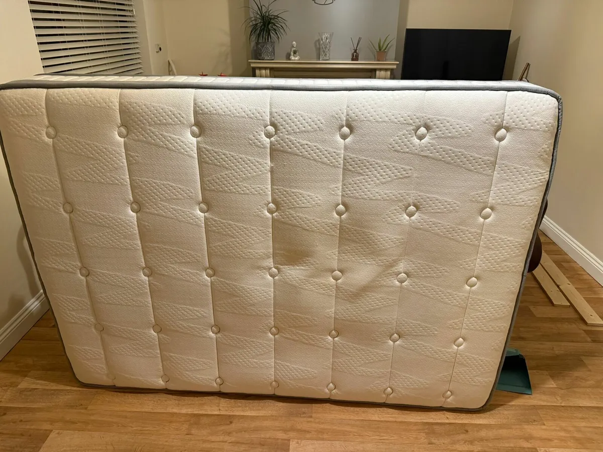 4'6 double bed pine - Image 1