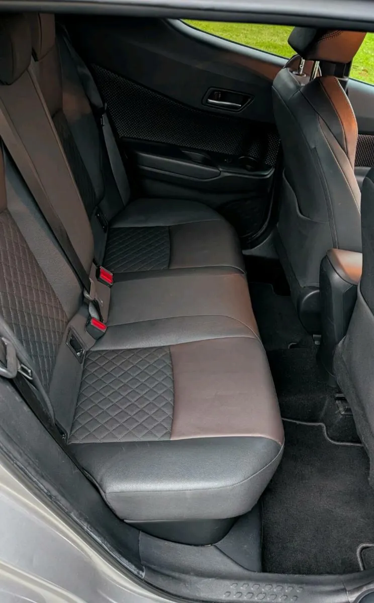 Toyota CHR Sol edition - Image 2