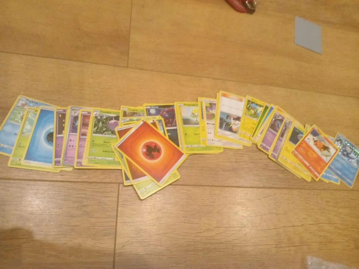 100 Pokémon cards - Image 2