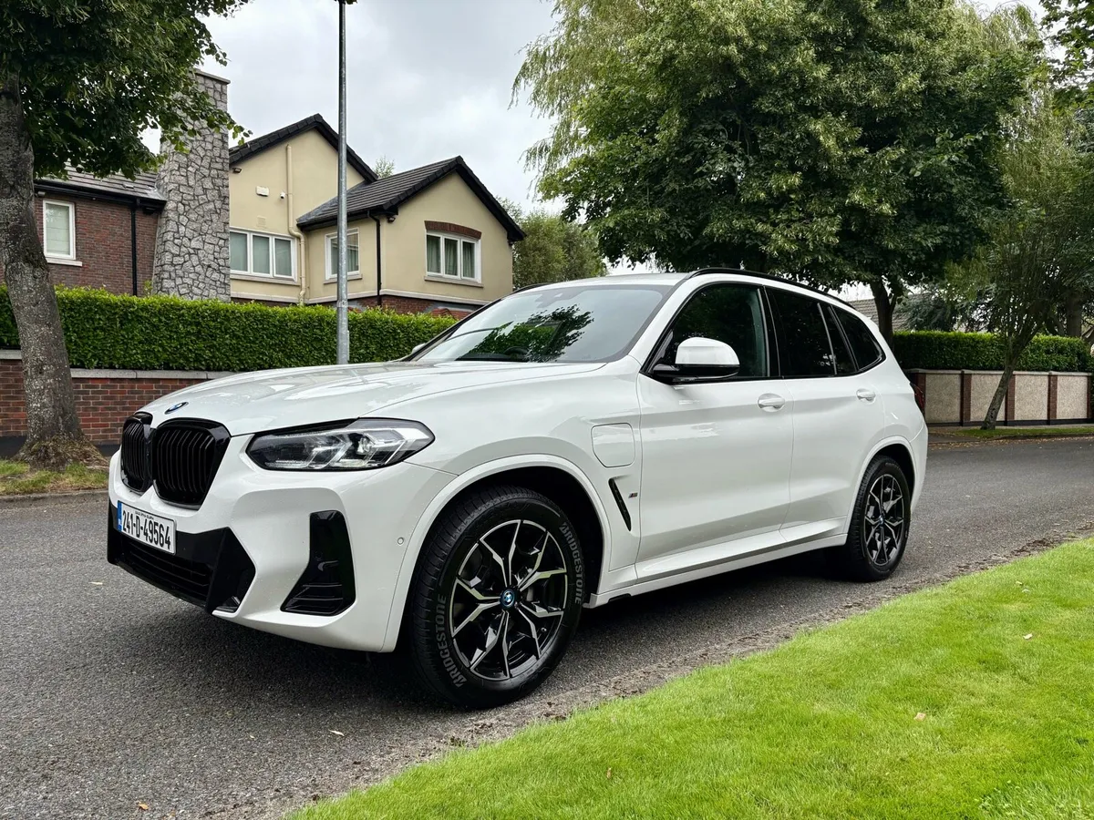 BMW X3 30e M-Sport - Image 3