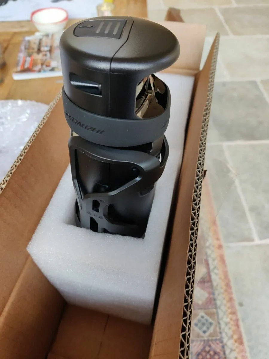 Specialized SL range extender 160w with charger - Image 4
