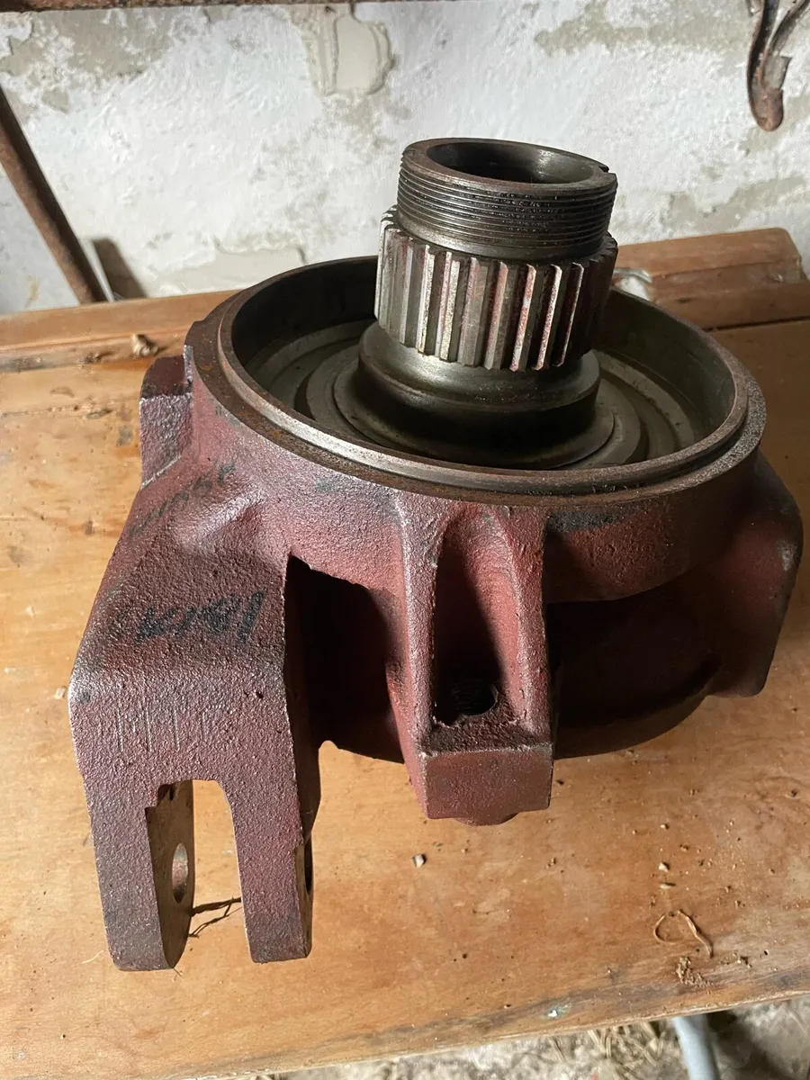 Hub Swivel - Image 1