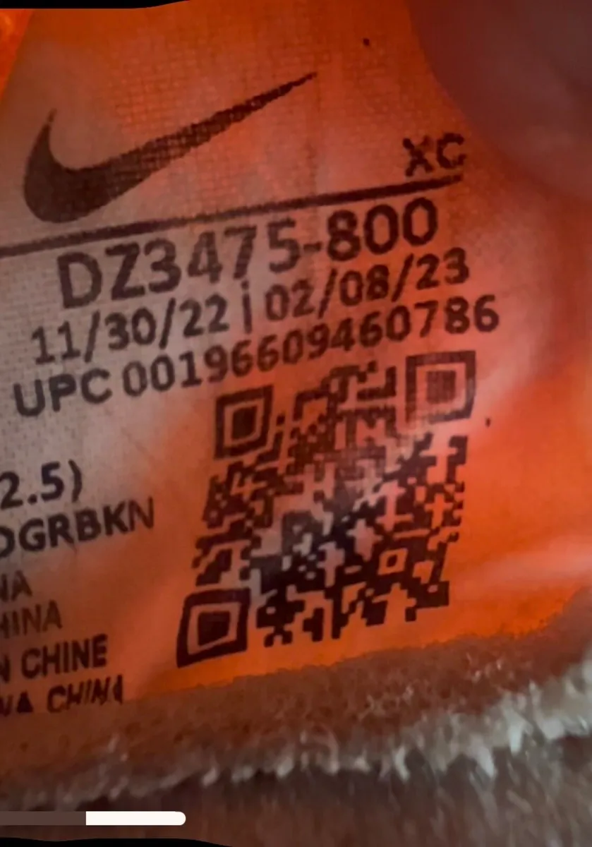 Nike boots - Image 4