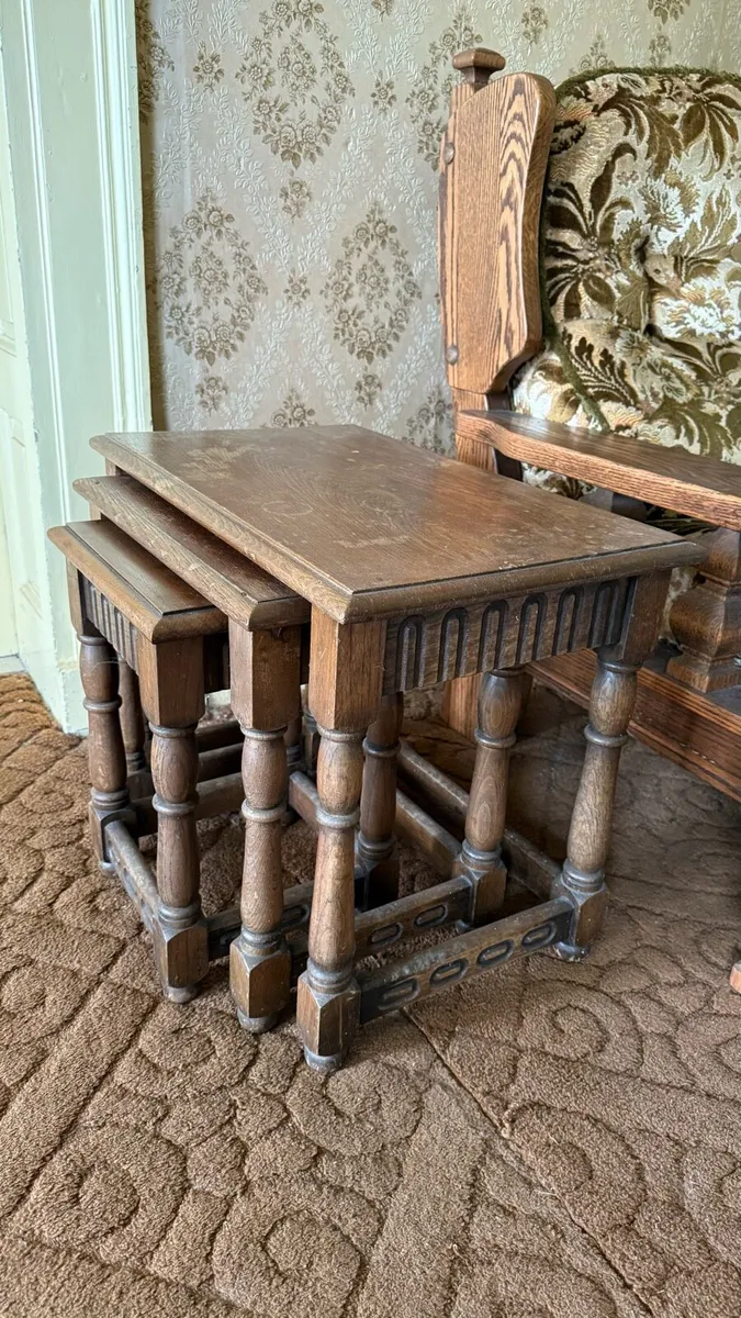 Vintage nest of 3 tables - Image 2