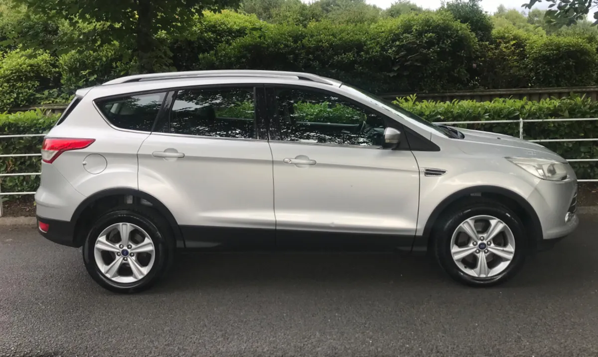 Ford Kuga 2.0TDCI SUV  Zetec 12 months warranty - Image 4