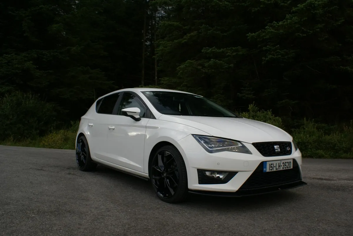 SEAT Leon 2015 - Image 1