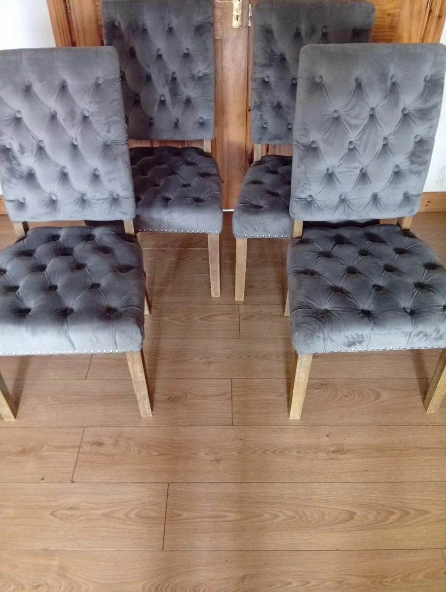 Luxury Velvet dining kitchen chairs set - Image 1