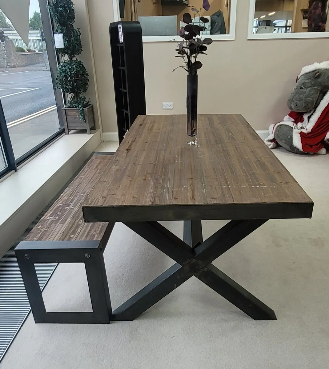 Dining table and bench - Image 1