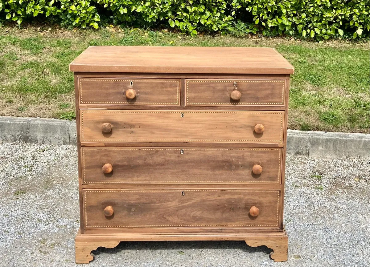 Georgian French five drawer dresser