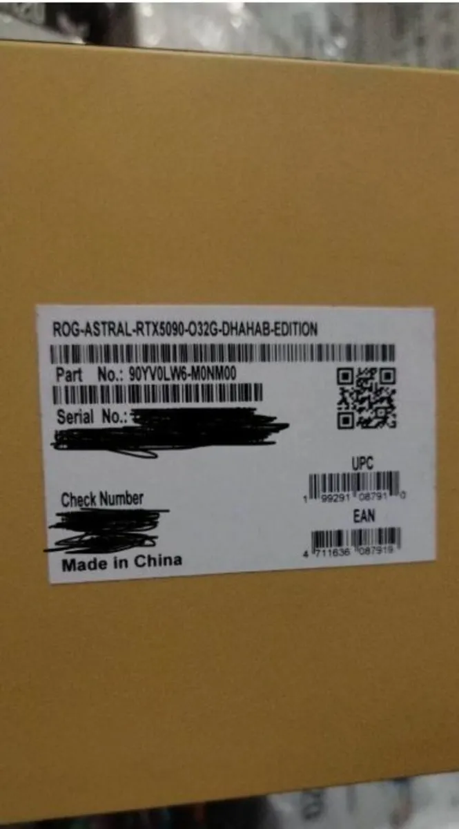 ASUS ROG Astral GeForce RTX 5090 Dhahab OC Edition - Image 1