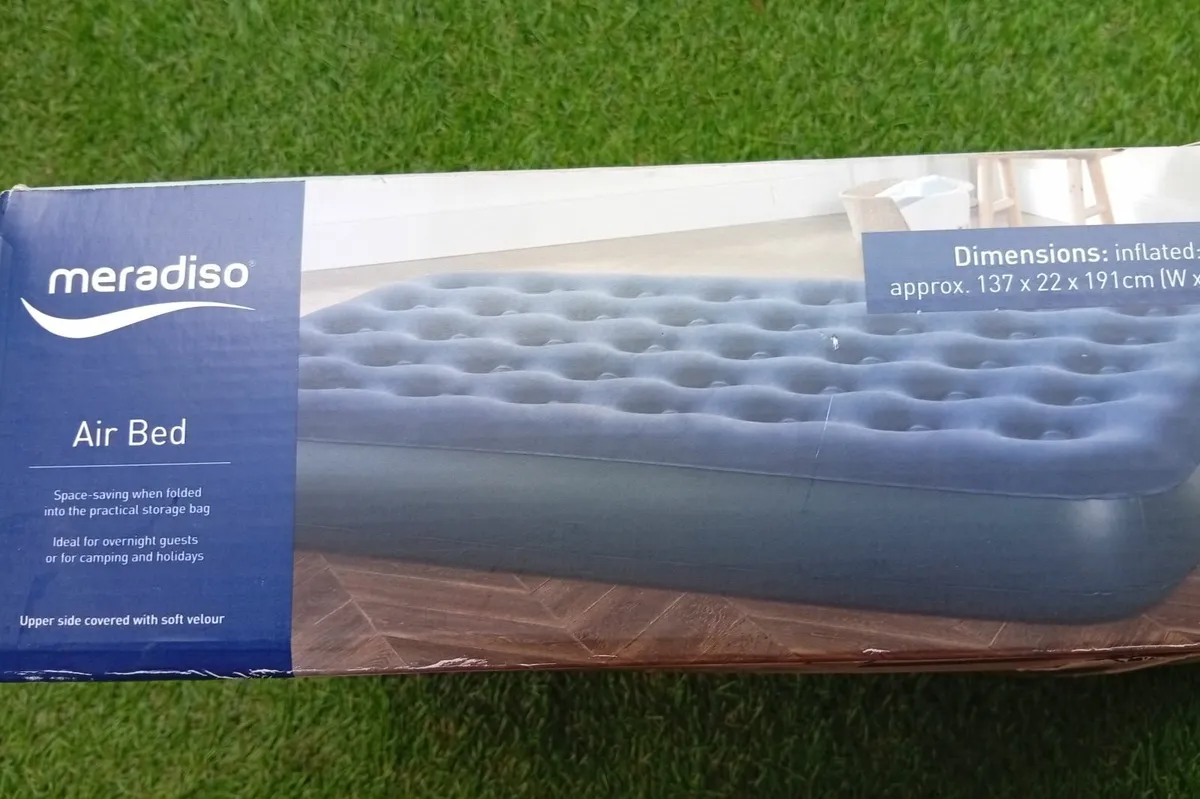 New Inflatable bed lounge mattress - Image 3