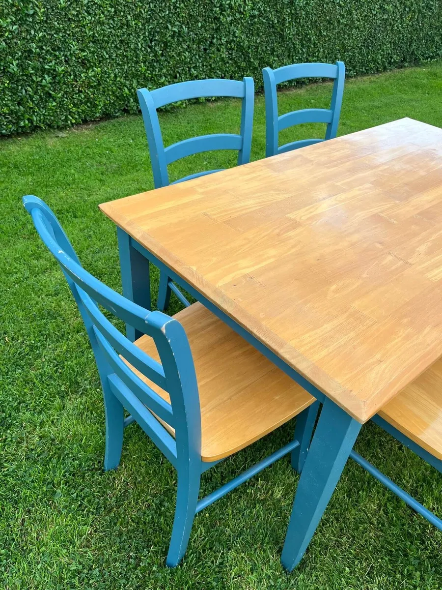 Country Cottage Style Dining Table & 6 Matching Ch - Image 4