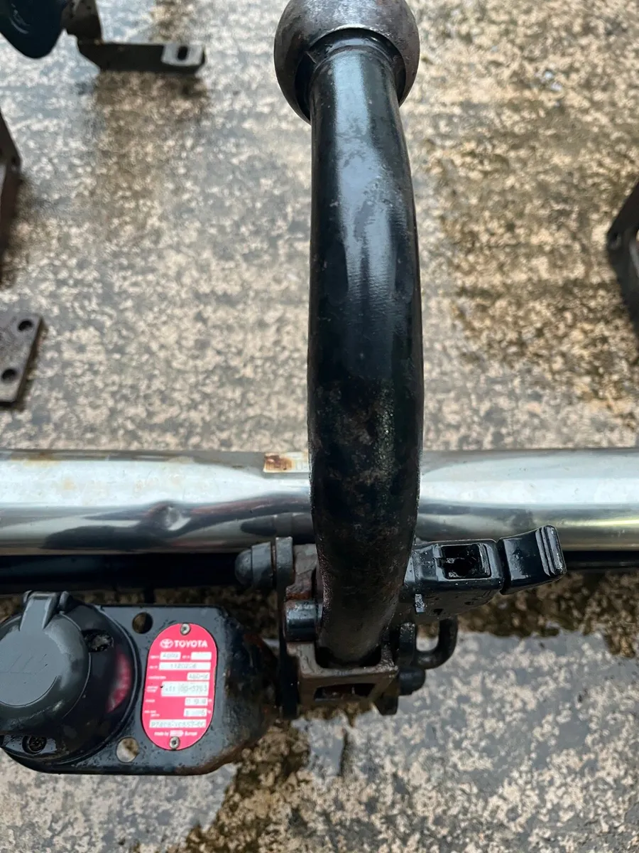Genuine detachable Towbar and stainless bars set - Image 1