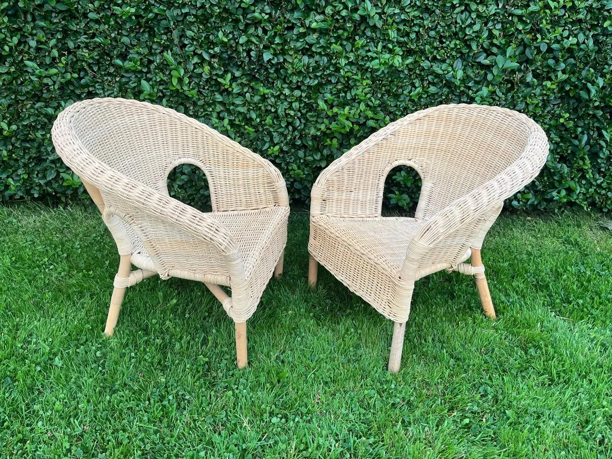 Set of 2 Childrens Chairs - Image 2