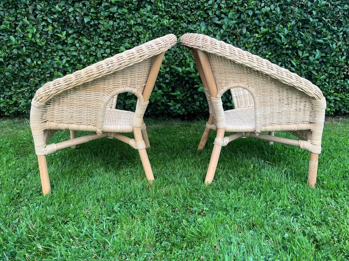 Set of 2 Childrens Chairs - Image 3