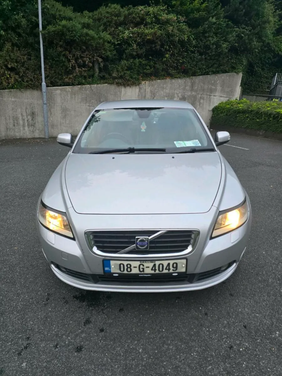 Volvo S40 2008 - Image 1